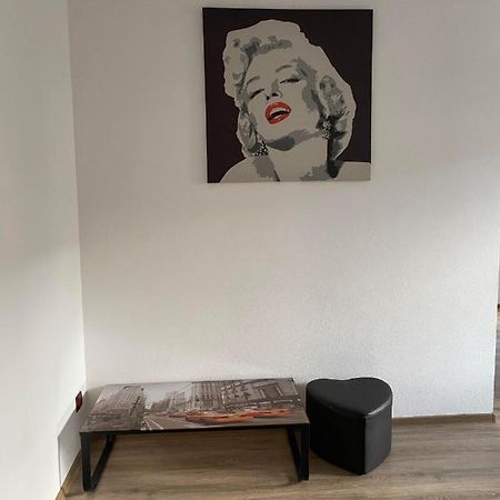 Apartament Apartament Cristian Orszowa Zewnętrze zdjęcie