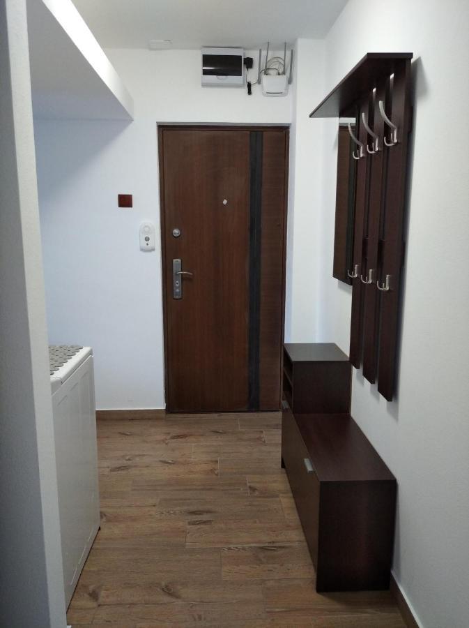 Apartament Apartament Cristian Orszowa Zewnętrze zdjęcie