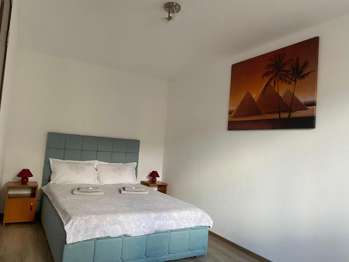 Apartament Apartament Cristian Orszowa Zewnętrze zdjęcie