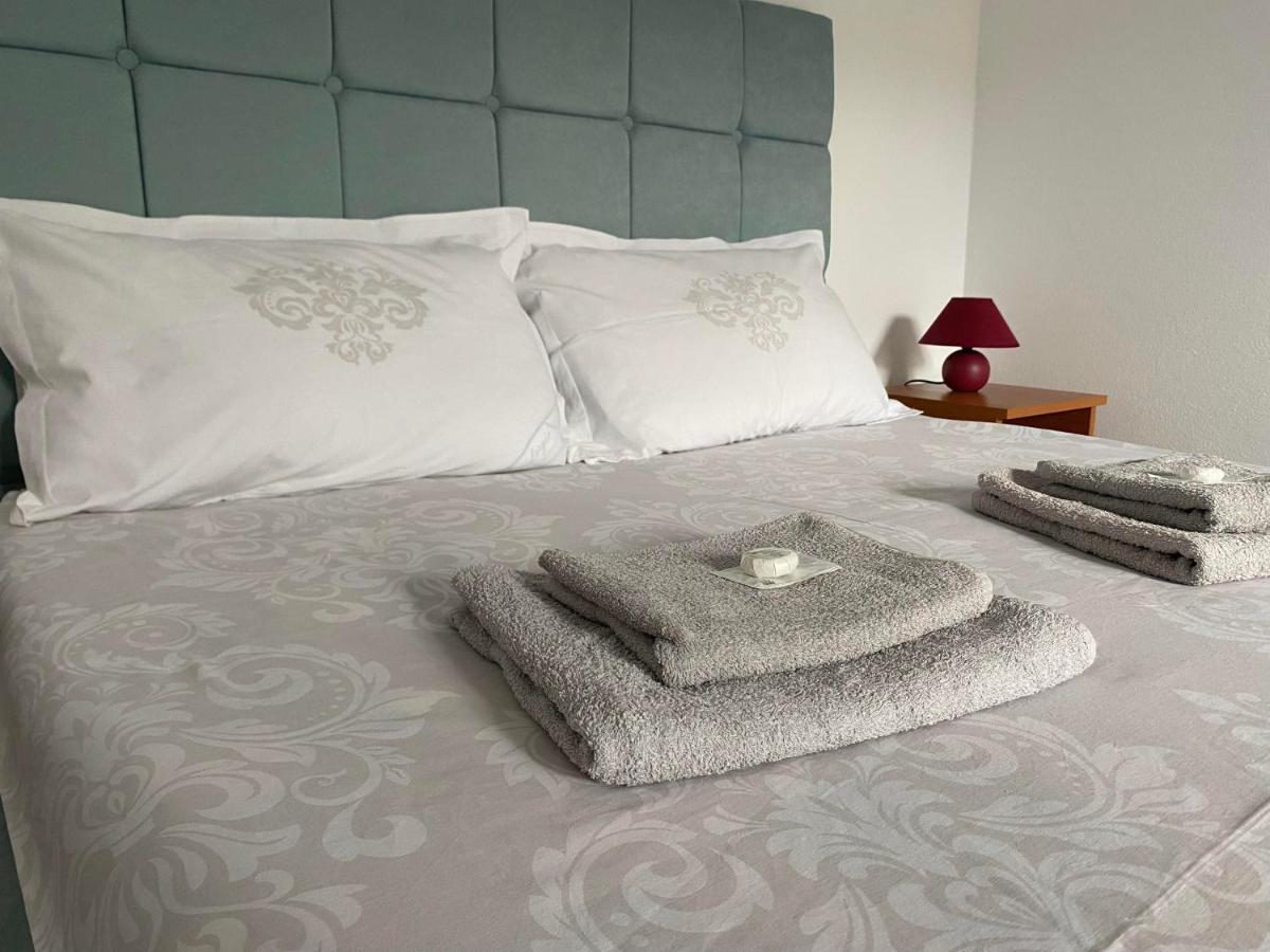 Apartament Apartament Cristian Orszowa Zewnętrze zdjęcie