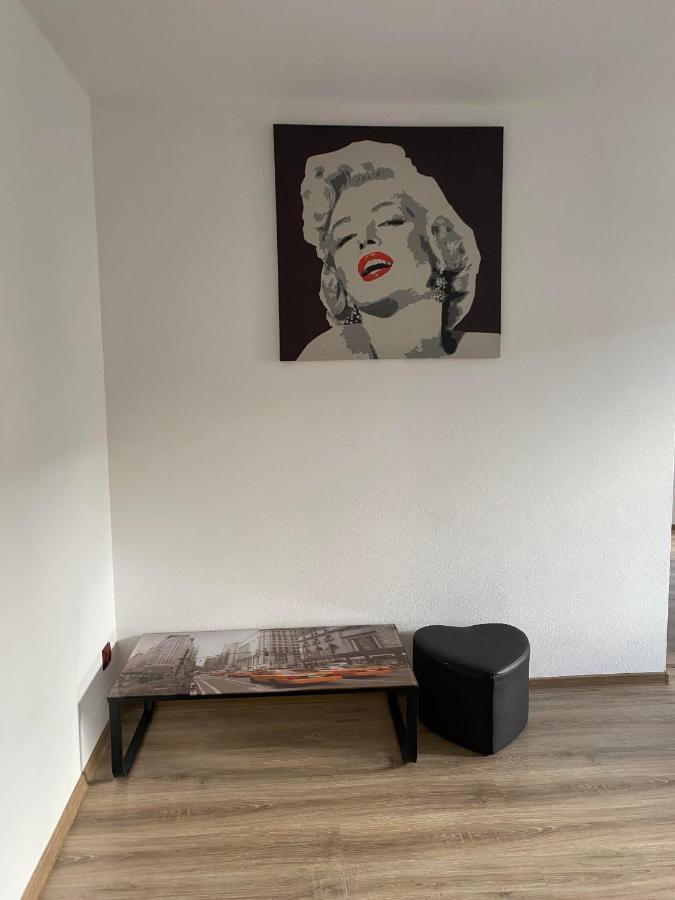 Apartament Apartament Cristian Orszowa Zewnętrze zdjęcie