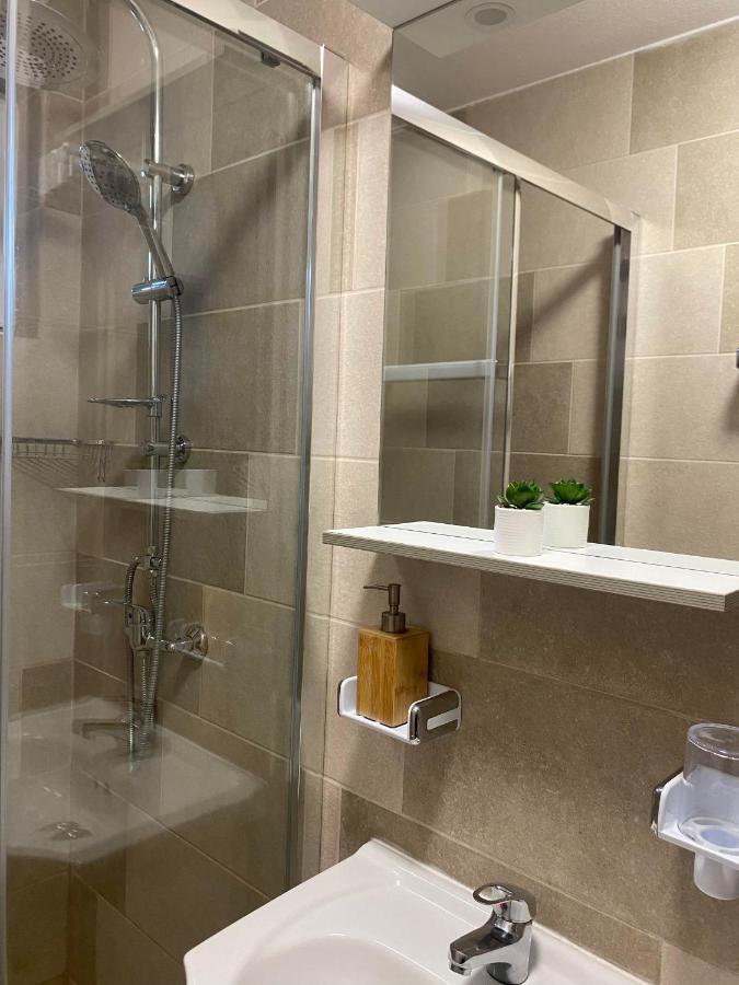 Apartament Apartament Cristian Orszowa Zewnętrze zdjęcie