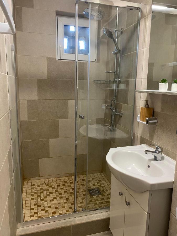 Apartament Apartament Cristian Orszowa Zewnętrze zdjęcie